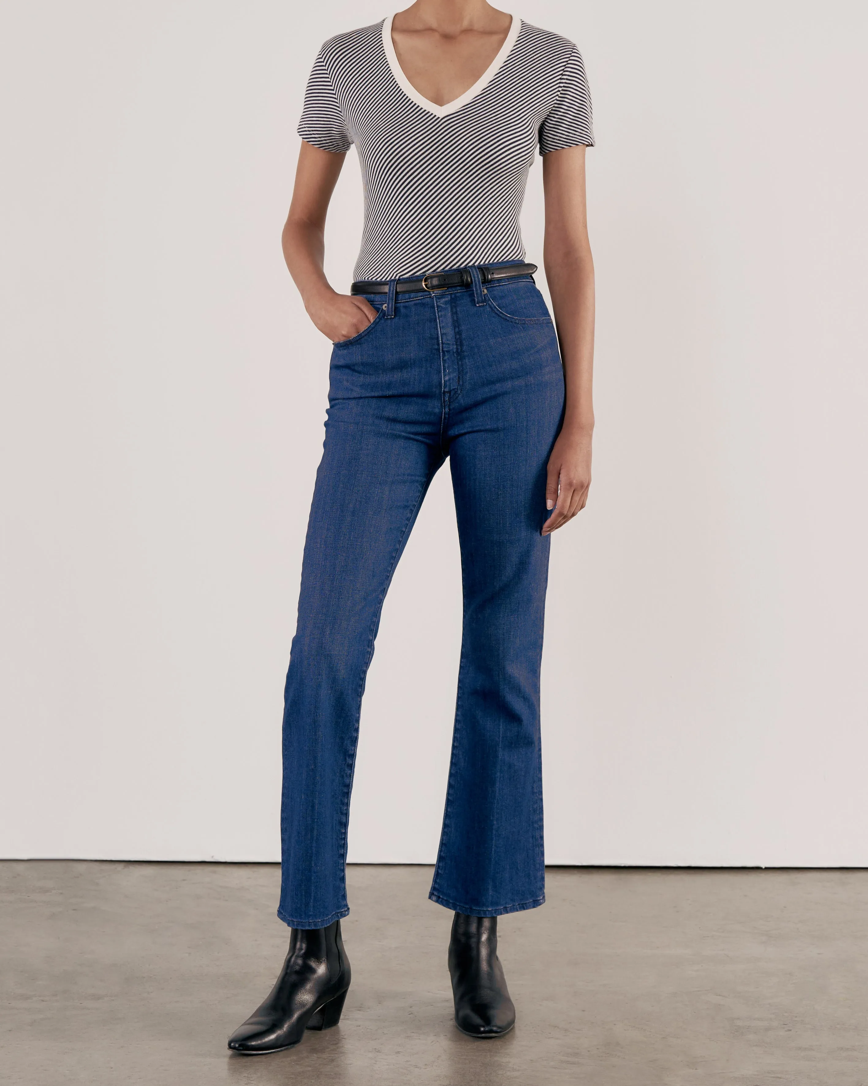 BOOT CUT JEAN