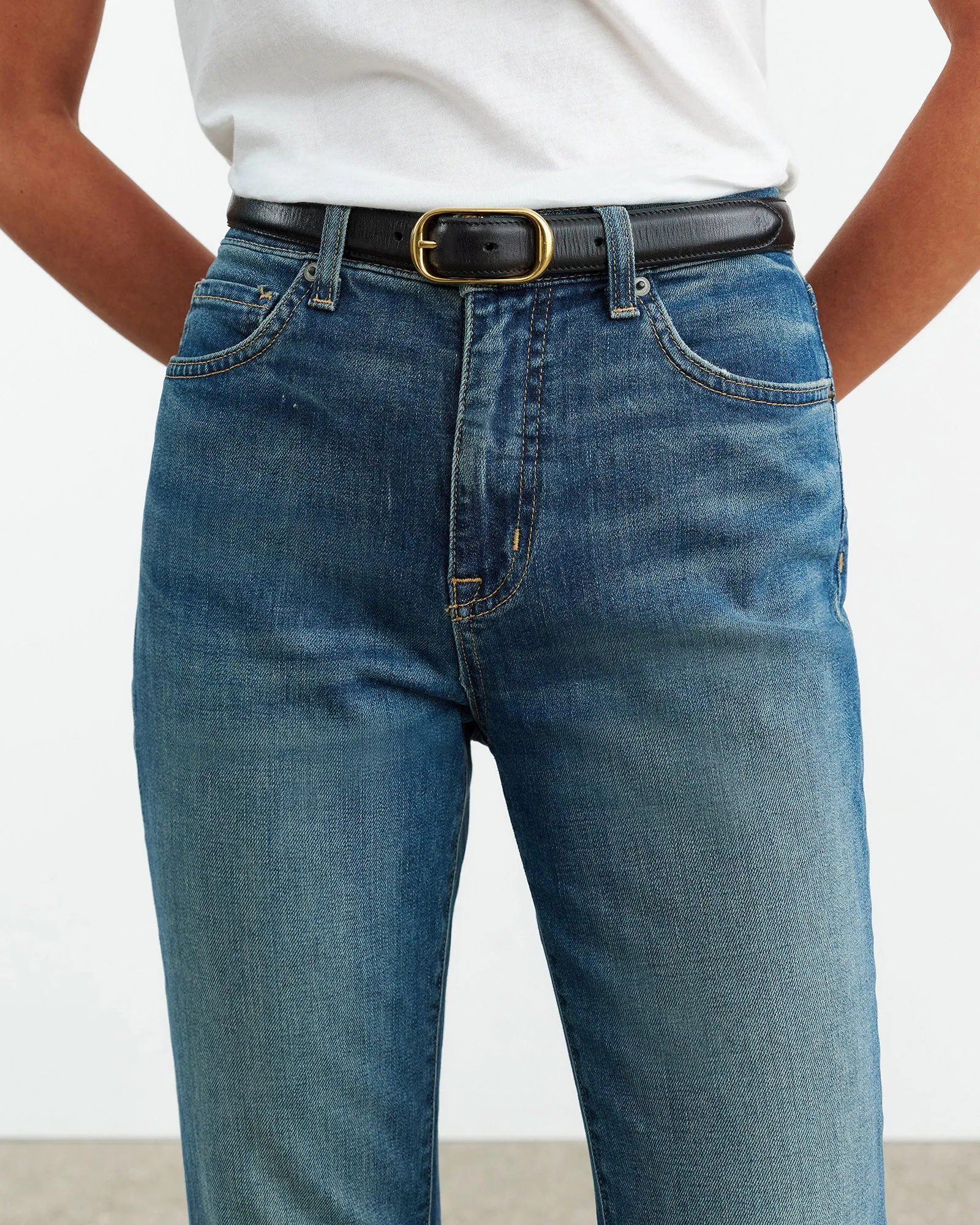 BOOT CUT JEAN