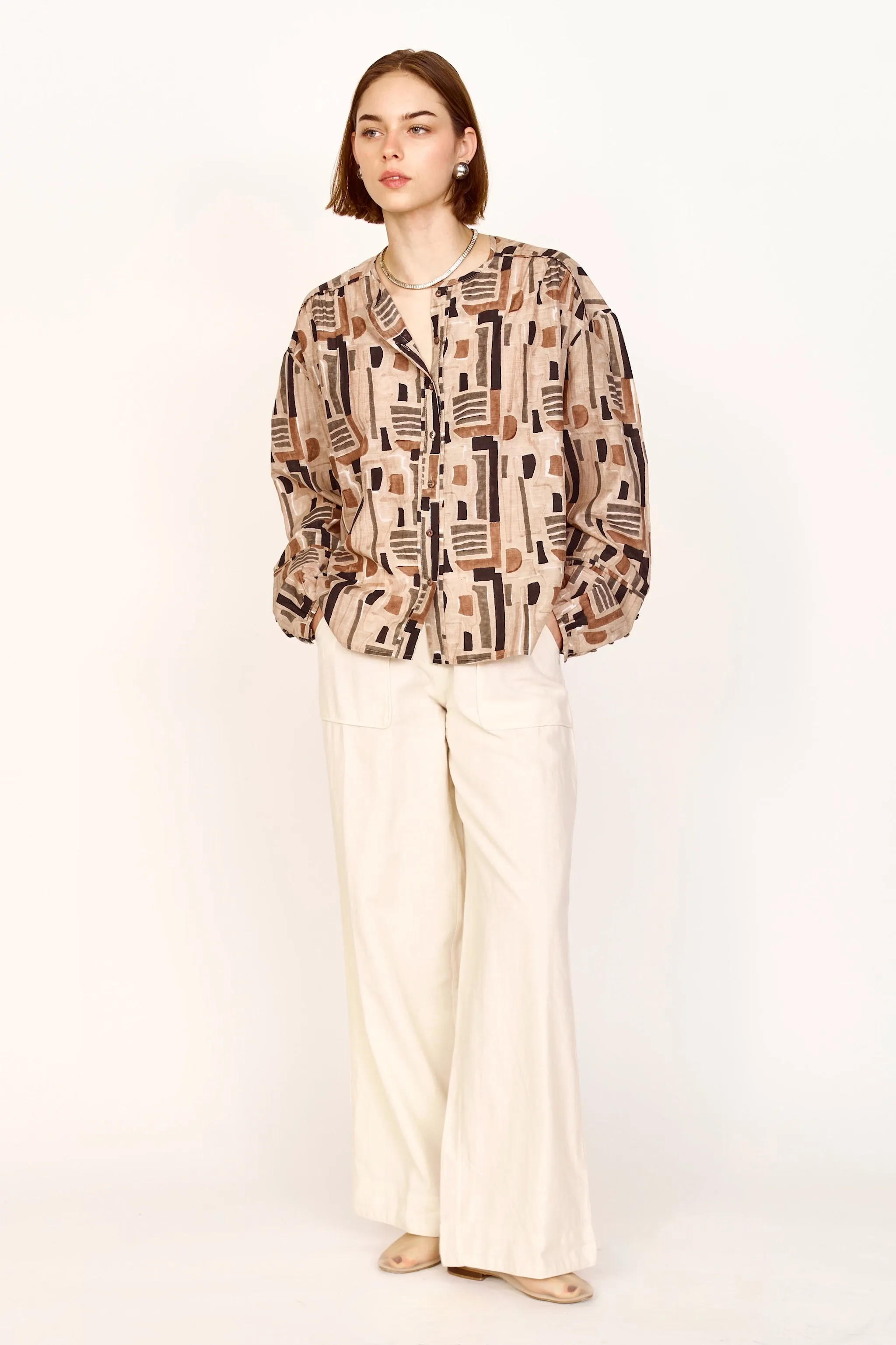 Dakota Blouse in Sand Labyrinth