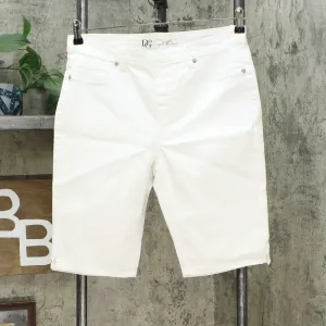 DG2 by Diane Gilman Petite Virtual Stretch Pull On Bermuda Shorts White PM