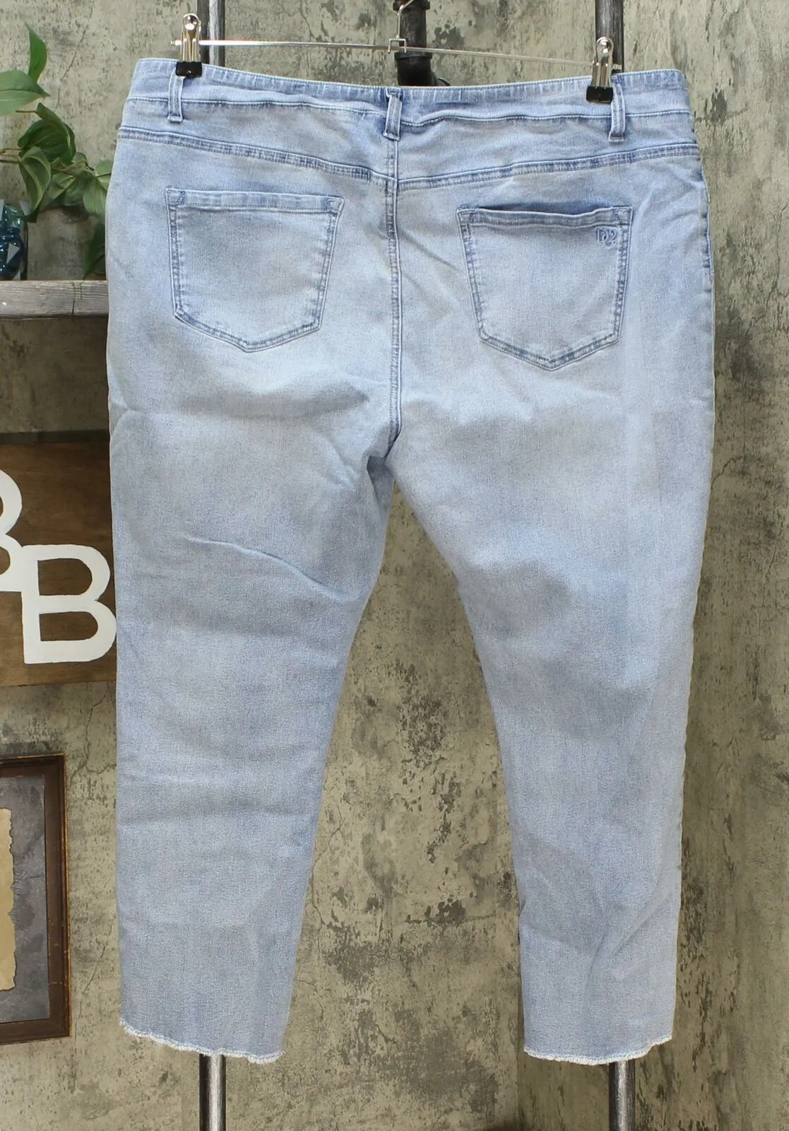 DG2 by Diane Gilman Women's Petite Embroidered Pull On Exposed Button Jeans