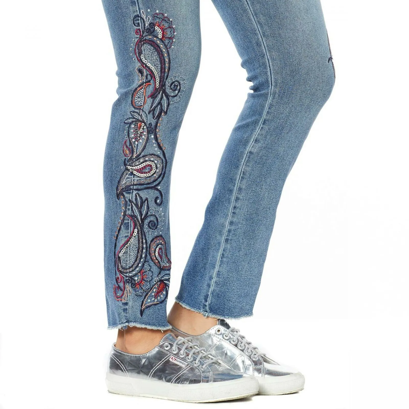 DG2 by Diane Gilman Women's Petite Embroidered Pull On Exposed Button Jeans