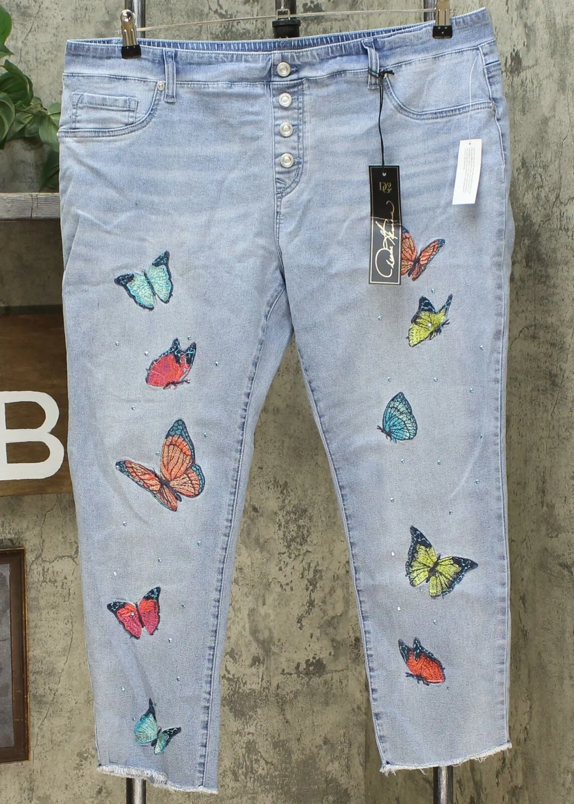 DG2 by Diane Gilman Women's Petite Embroidered Pull On Exposed Button Jeans