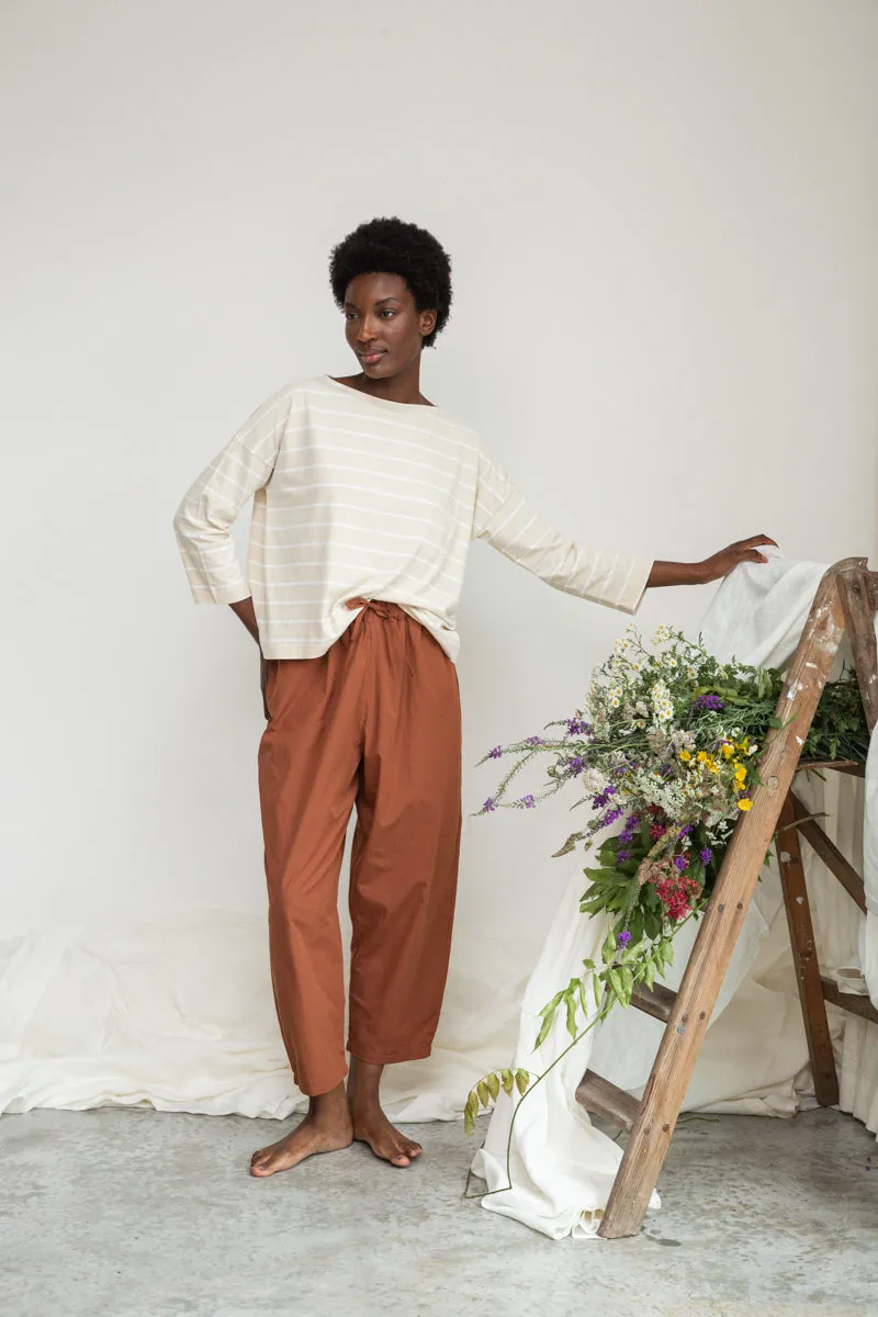 Leia-Sue Organic Cotton Top in Sand and White