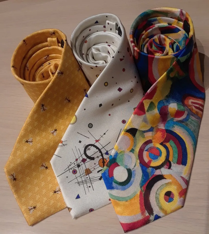 N O Knots Exclusive, the Finest Silk - Depiction & Delicate, Hand Made in Europe!