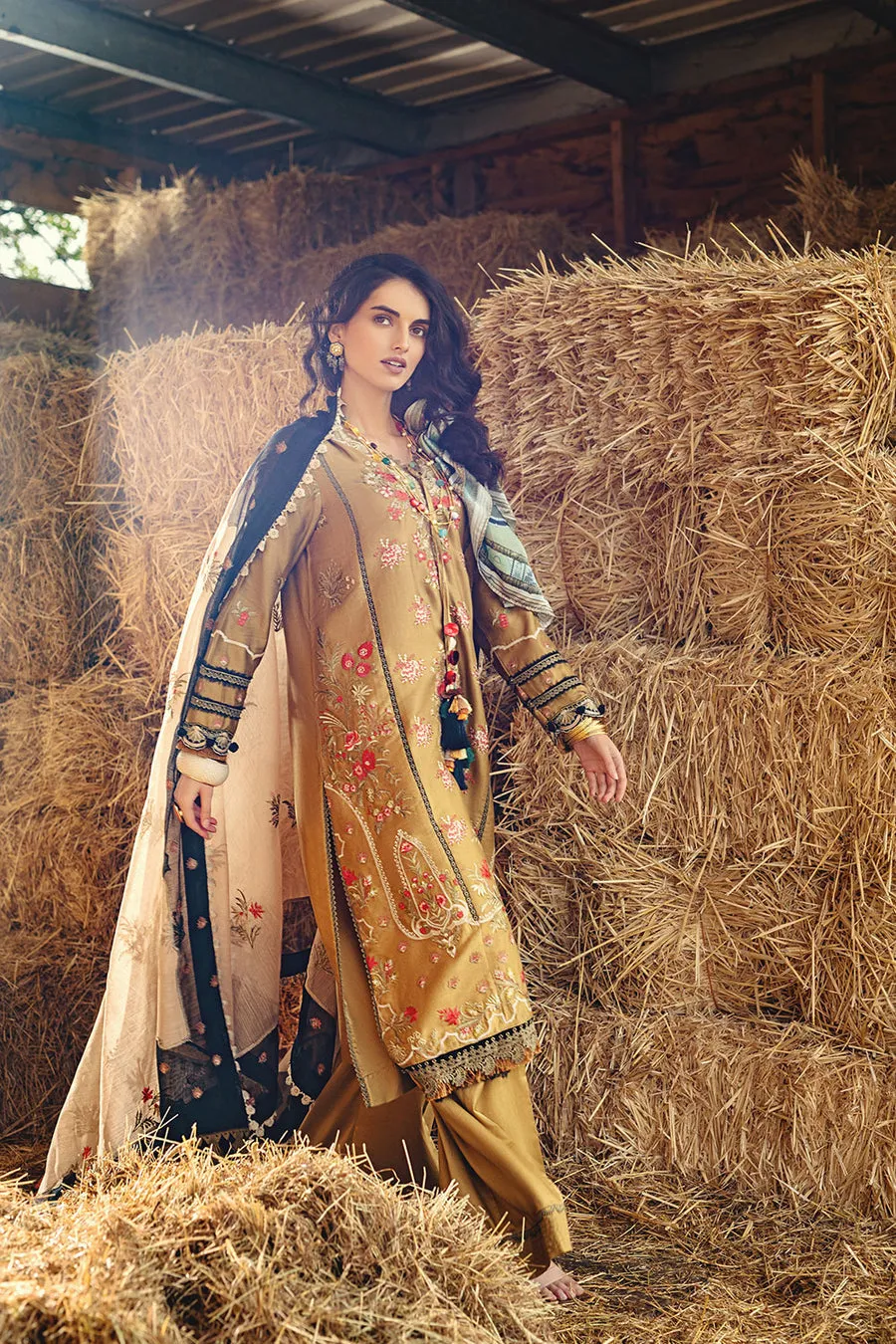SOBIA NAZIR | AUTUMN/WINTER 2022 | AW22-1B