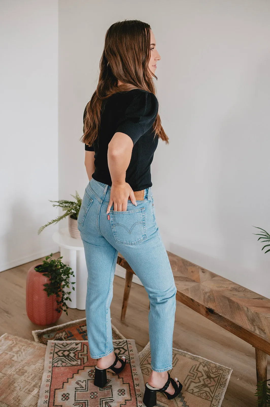 The Wedgie Icon Fit by Levi's - Tango Light