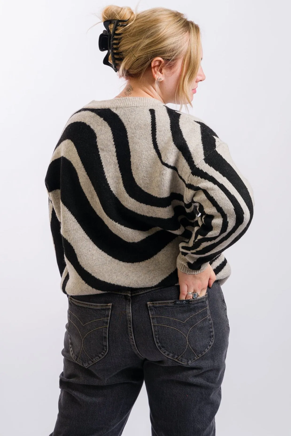 The Workshop Long Sleeve Knit Pullover Sweater - Black/Grey