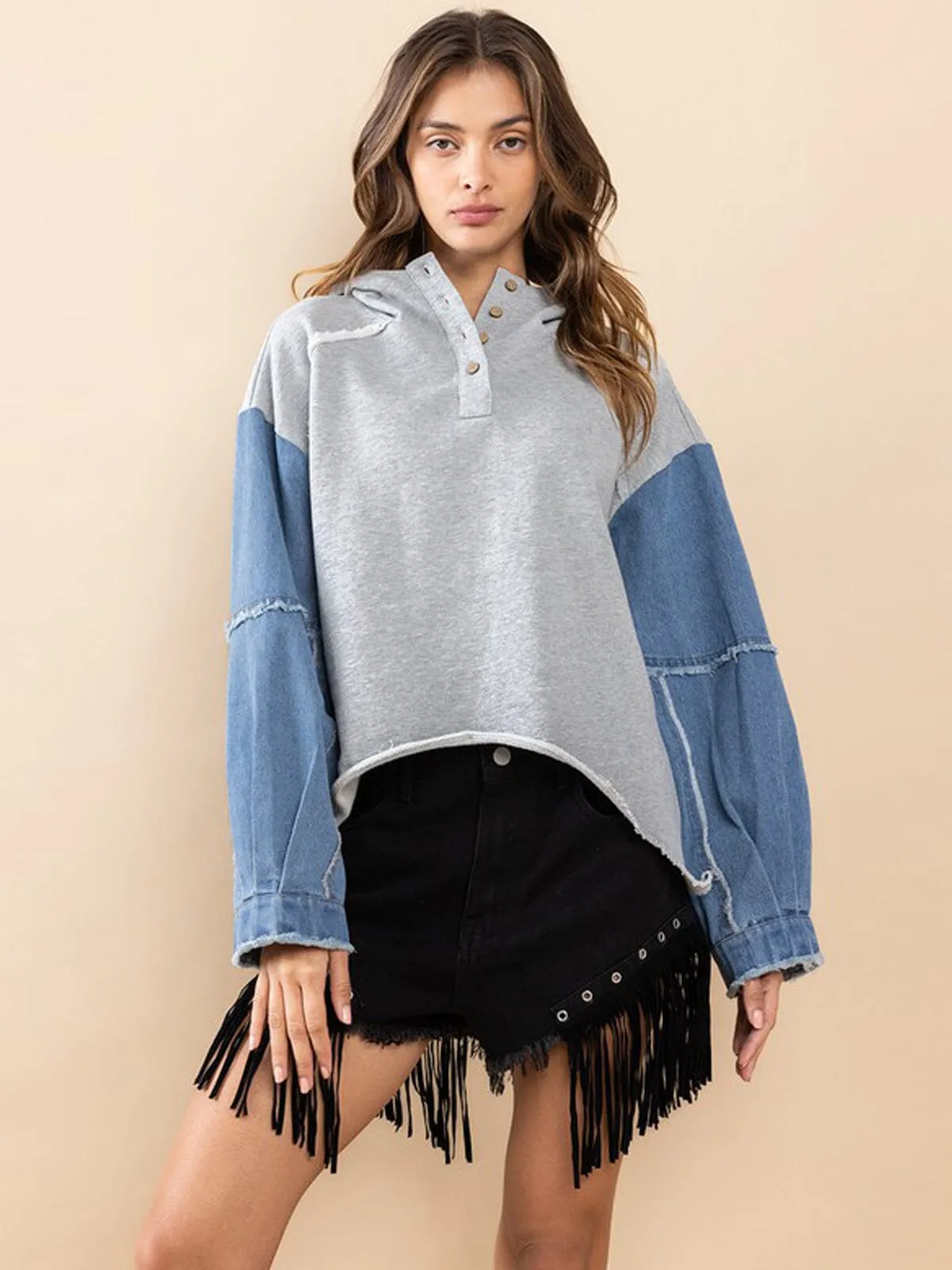 WOMEN'S LONG DENIM SLEEVE HOODED CONTRAST TOP