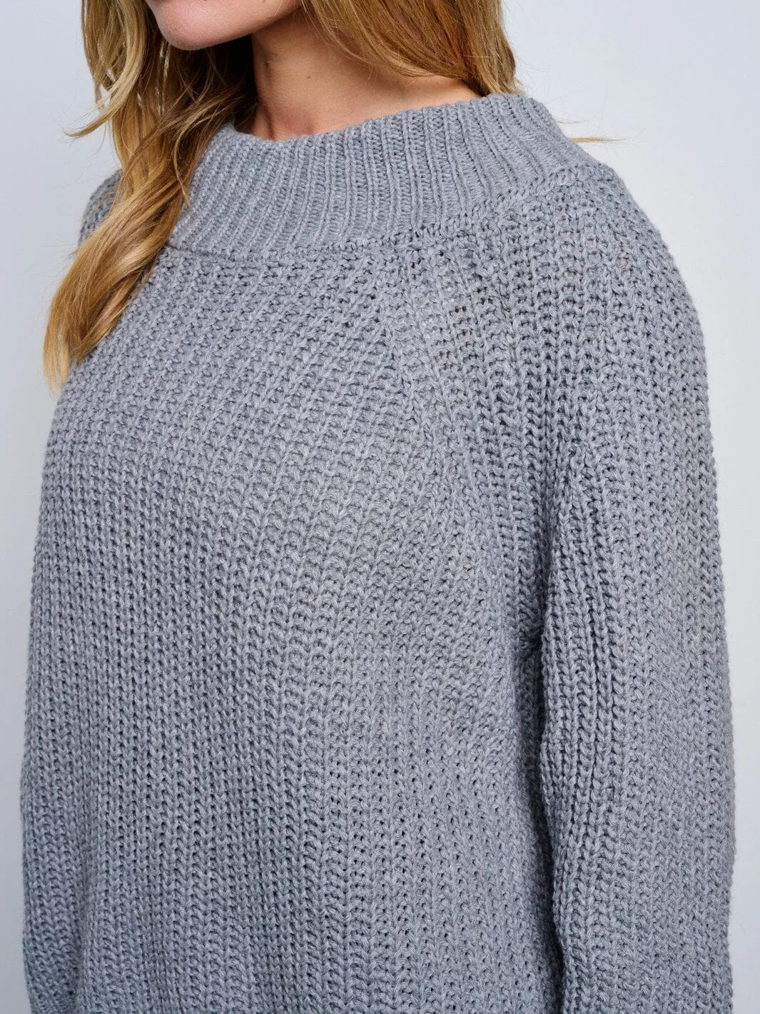 WOMEN'S LONG SLEEVE KNITTED PULLOVER SWEATER